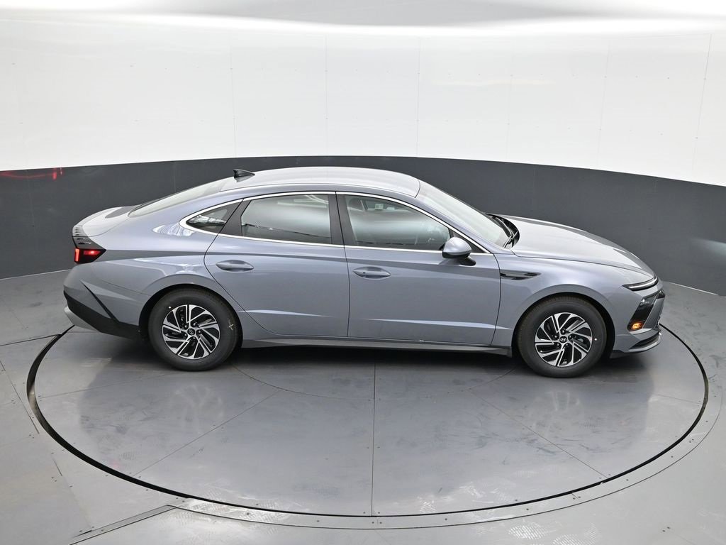 New 2026 Hyundai Sonata Blue image 16