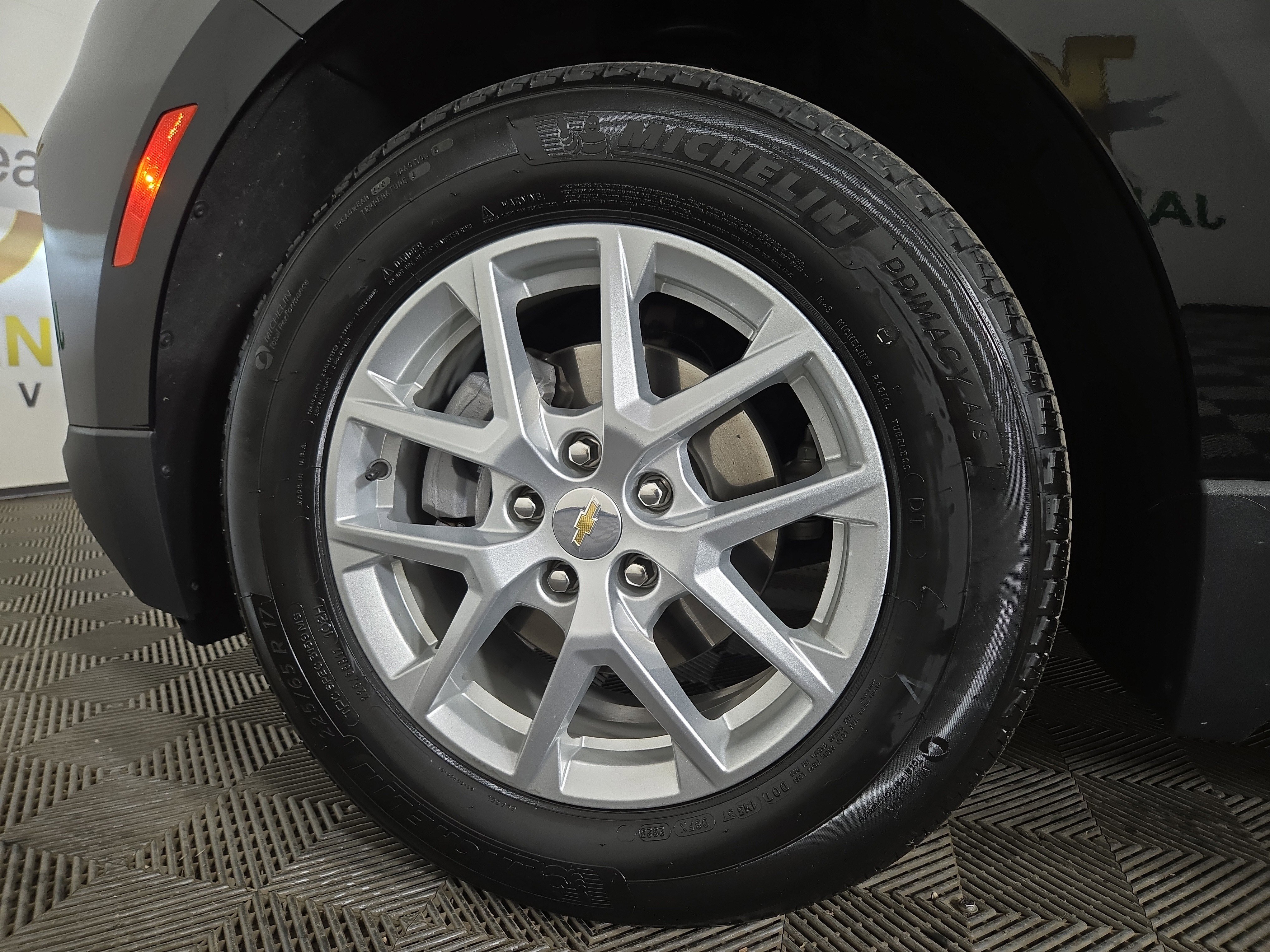 Certified 2024 Chevrolet Equinox LS w/ LS Convenience Package image 33