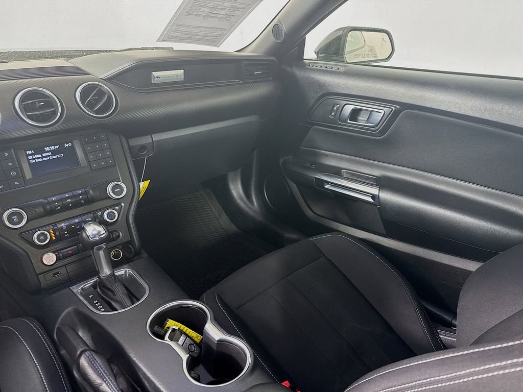 Used 2021 Ford Mustang EcoBoost image 21