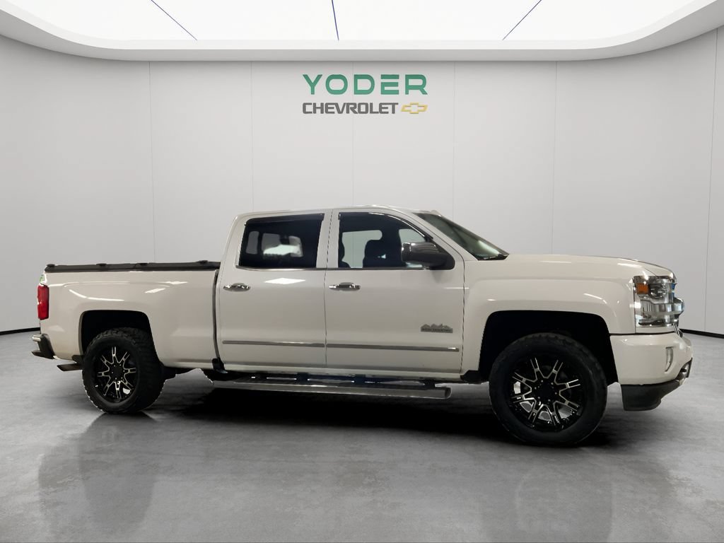 Used 2018 Chevrolet Silverado 1500 High Country AWD/4WD image 3