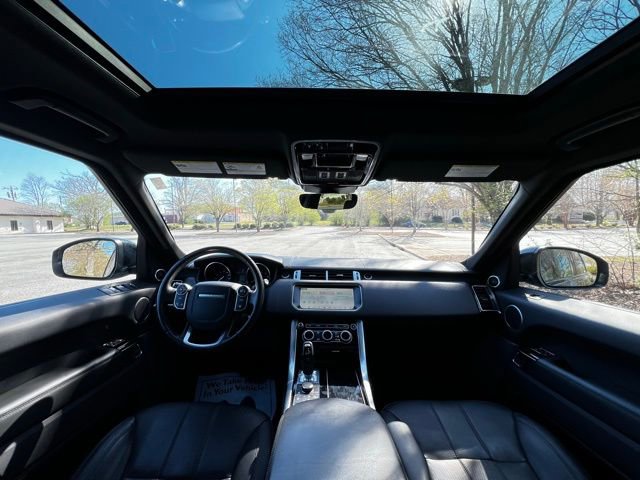 Used 2017 Land Rover Range Rover Sport HSE image 27