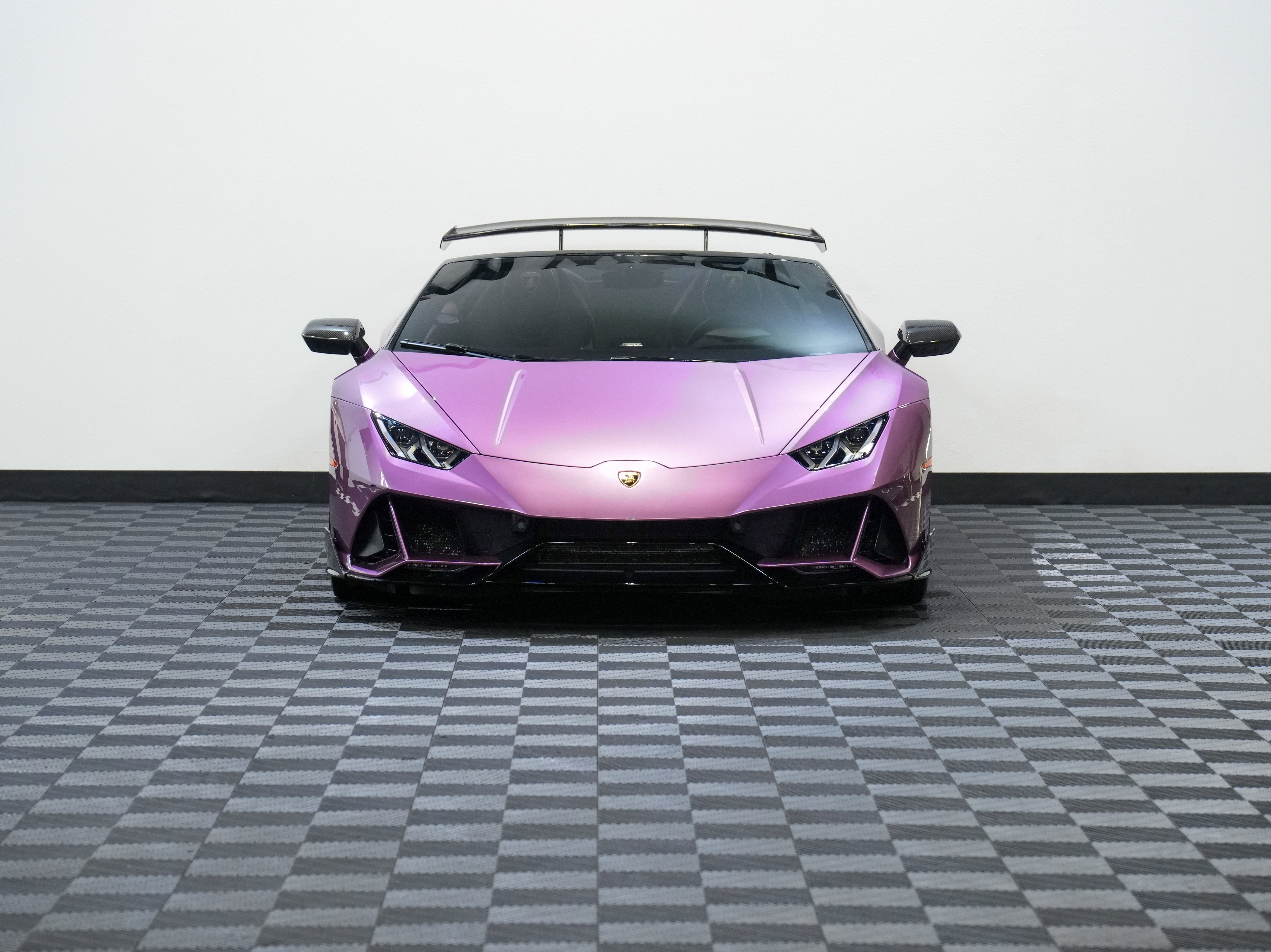 Used 2024 Lamborghini Huracan EVO image 4