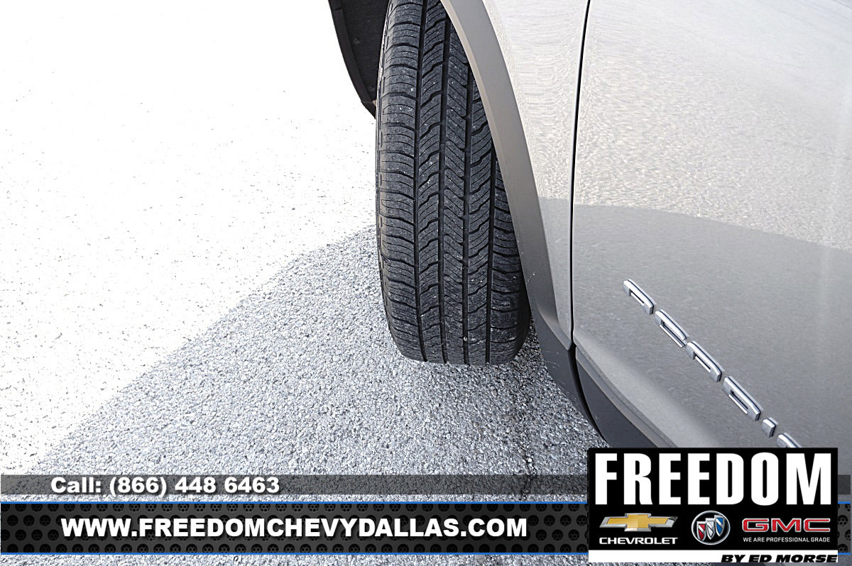 Used 2023 GMC Acadia SLE image 43