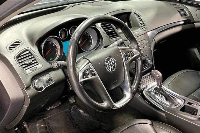 Used 2013 Buick Regal Premium FWD image 16