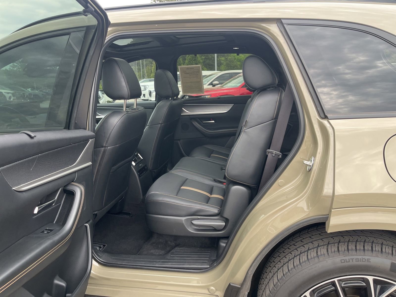 Certified 2025 MAZDA CX-70 3.3 Turbo S w/ Premium Package image 32