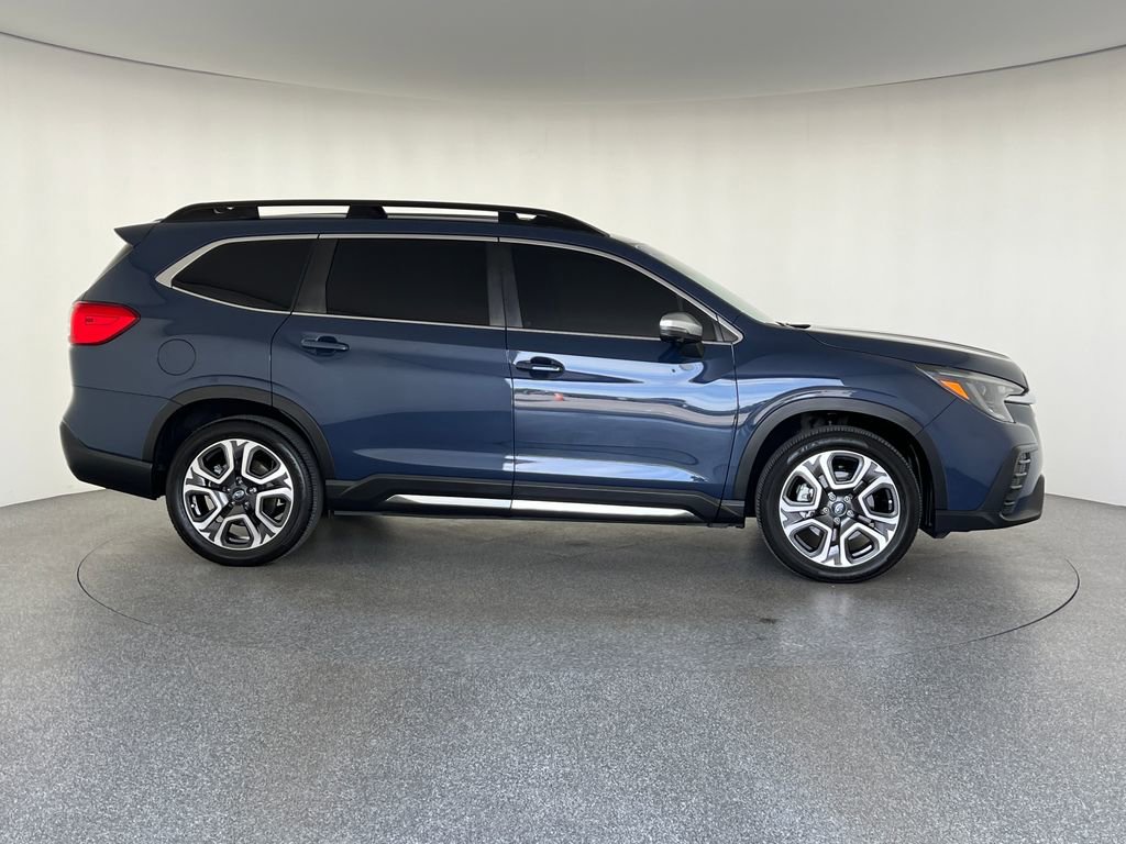 Certified 2023 Subaru Ascent Limited w/ Technology Package image 2