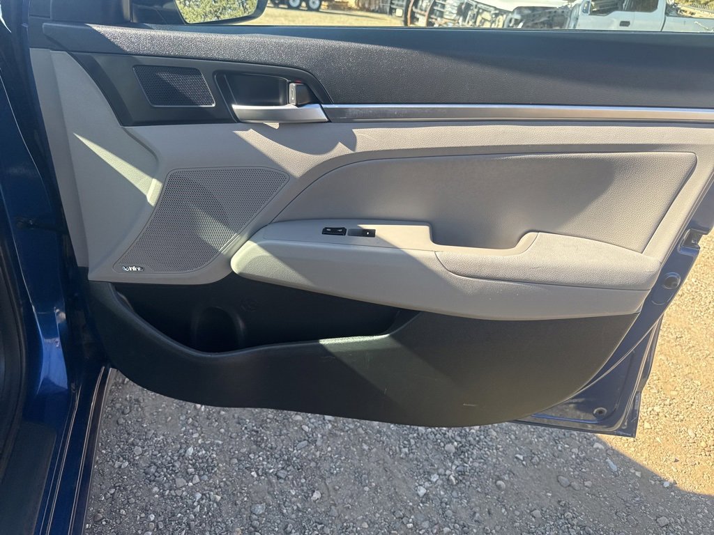 Used 2020 Hyundai Elantra Limited w/ Ultimate Package 03 image 38