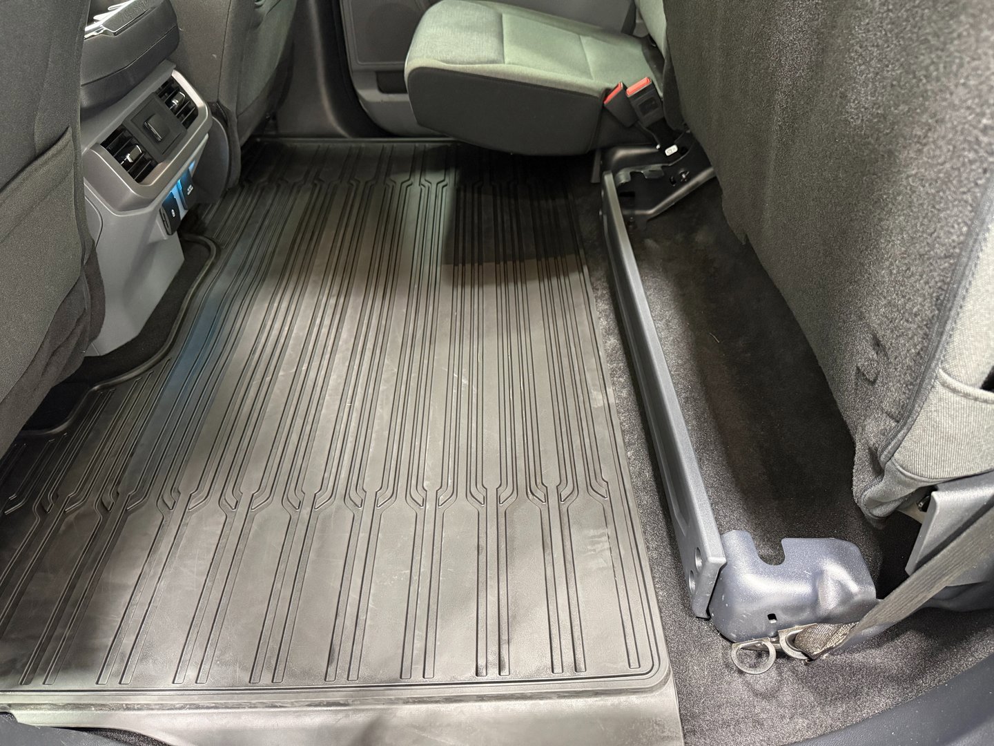 Used 2024 Ford F150 XLT w/ Equipment Group 302A MID image 47