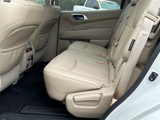 Certified 2020 Nissan Pathfinder Platinum w/ Cargo Package image 22