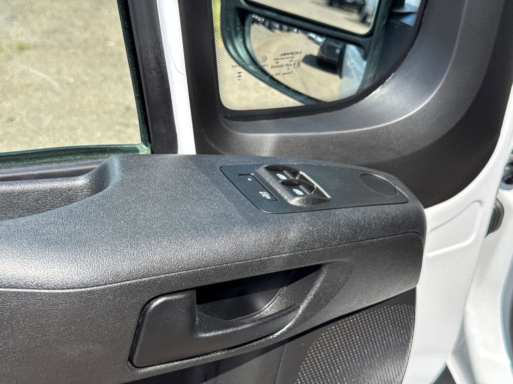 New 2025 RAM ProMaster 3500 w/ Safety Group FWD image 29