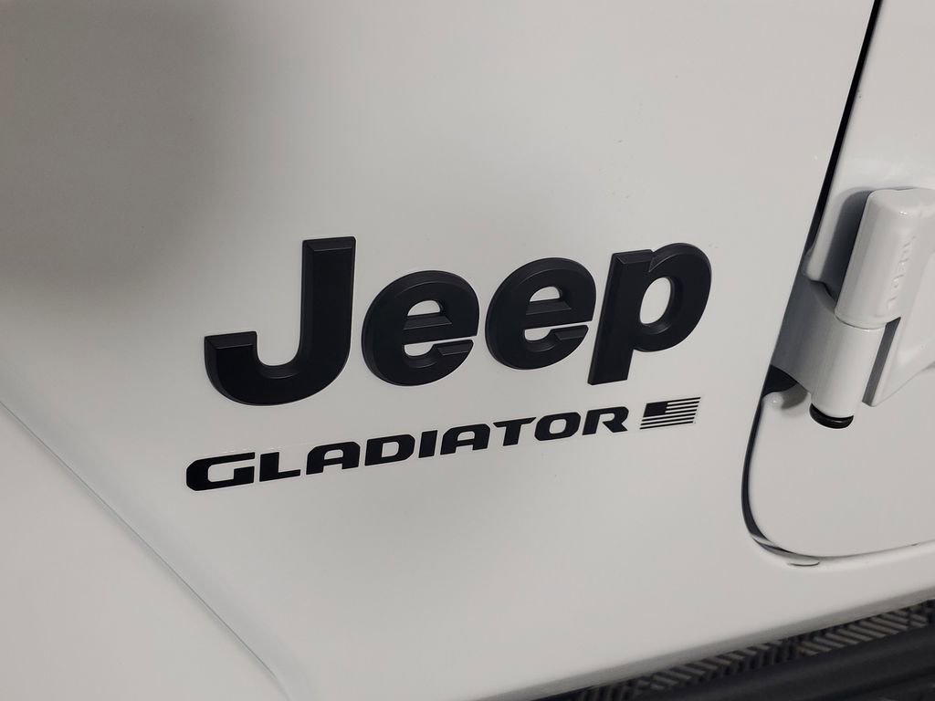 New 2025 Jeep Gladiator Sport image 10