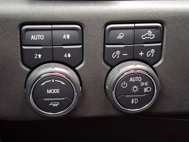 Used 2022 Chevrolet Silverado 1500 ZR2 w/ Technology Package image 24