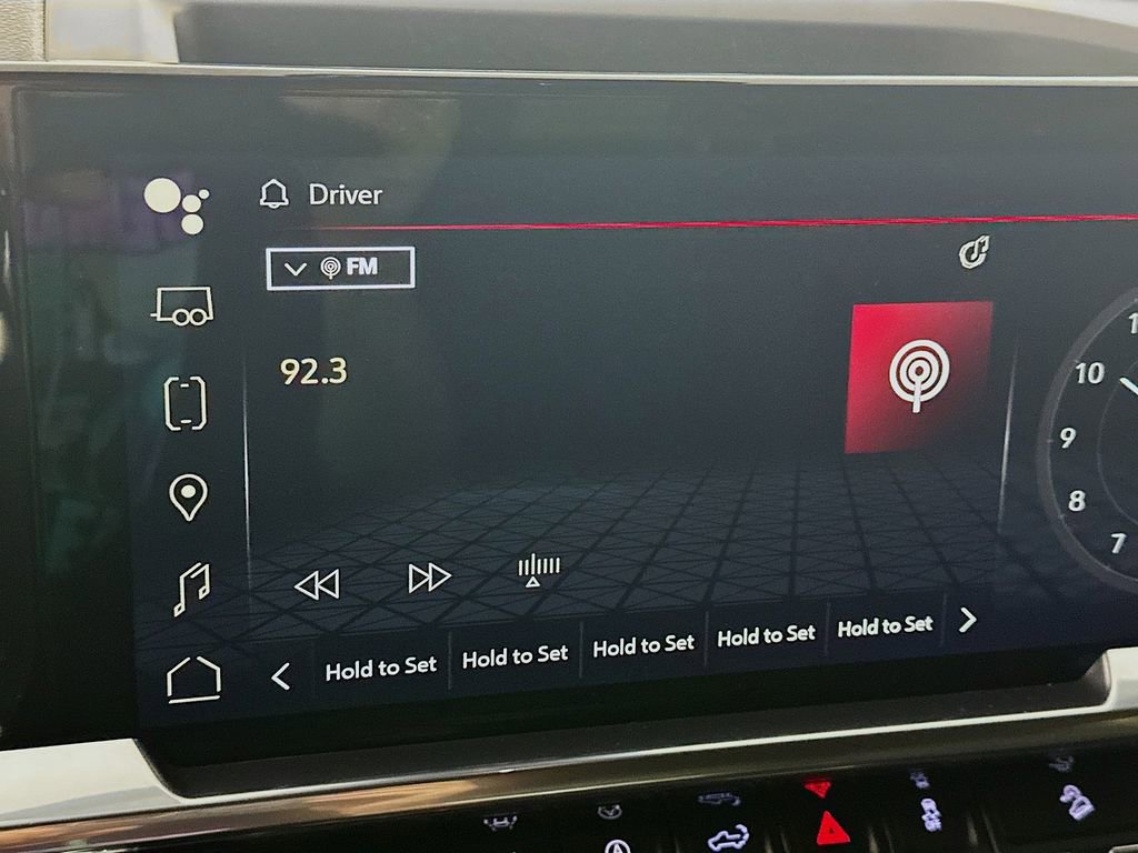 Used 2024 GMC Sierra 1500 Elevation w/ LPO, Elevation Black Package image 17