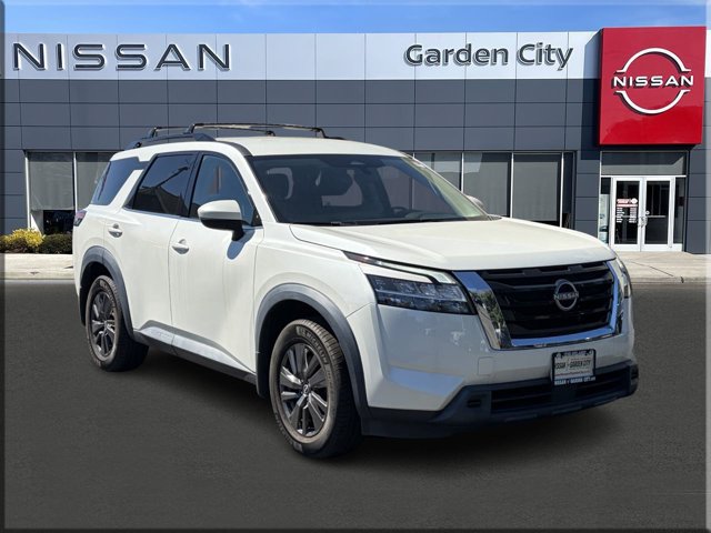 Certified 2022 Nissan Pathfinder SV AWD/4WD image 1