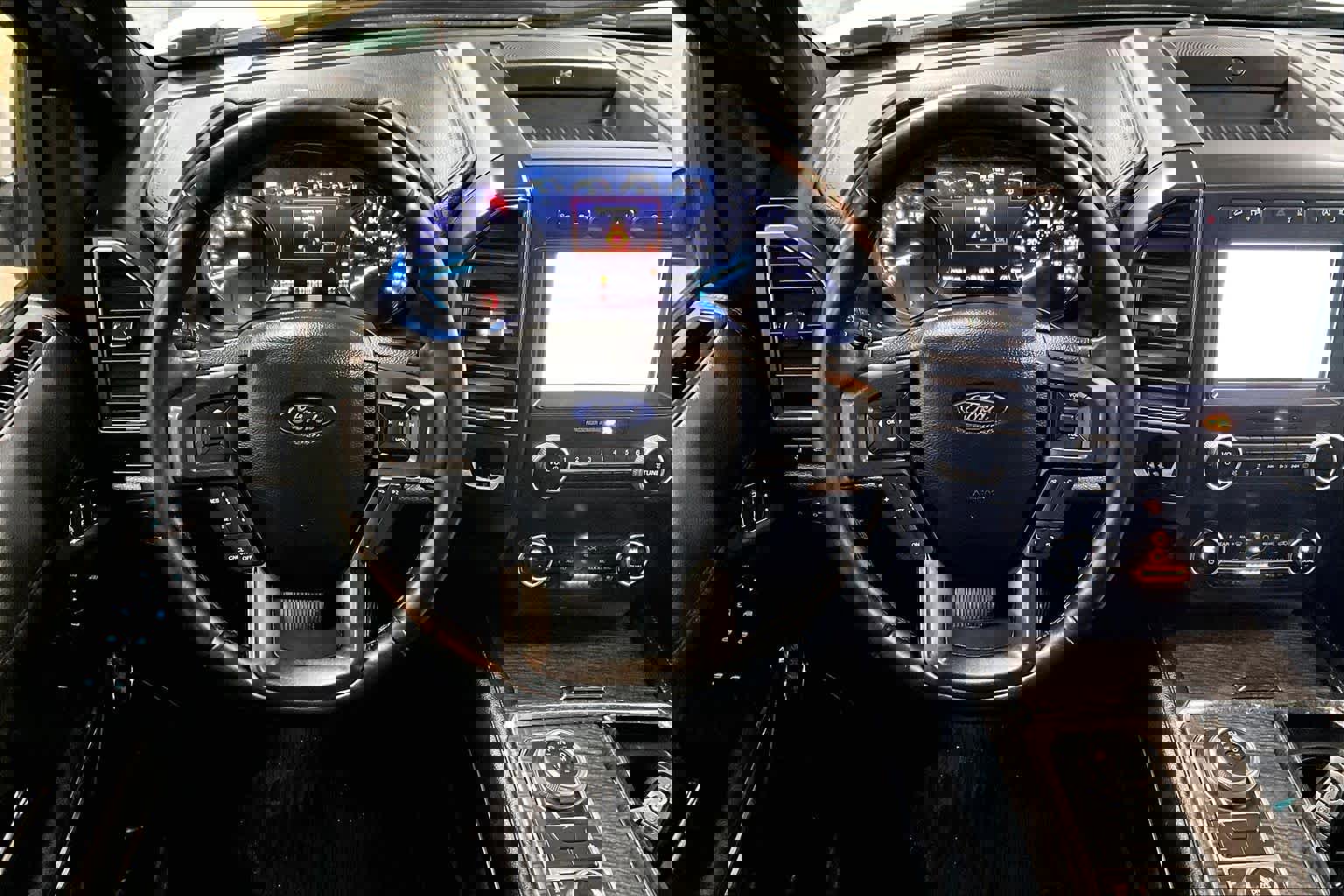 Used 2021 Ford Expedition Max Limited image 6