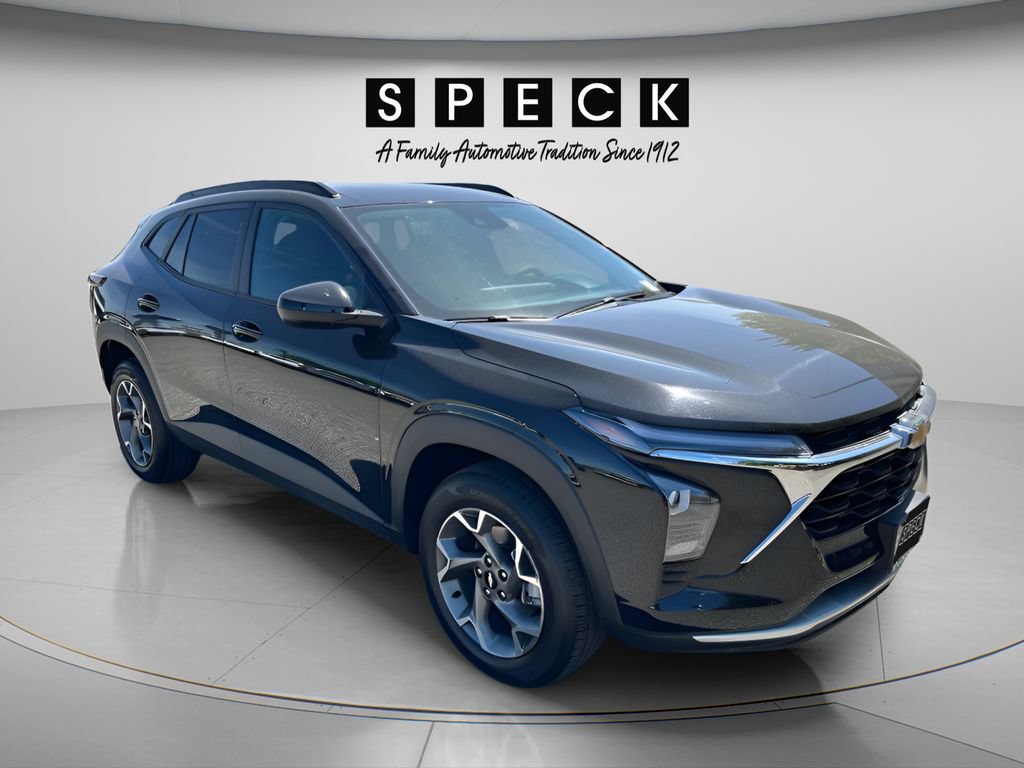 Used 2025 Chevrolet Trax LT w/ LT Convenience Package FWD image 6