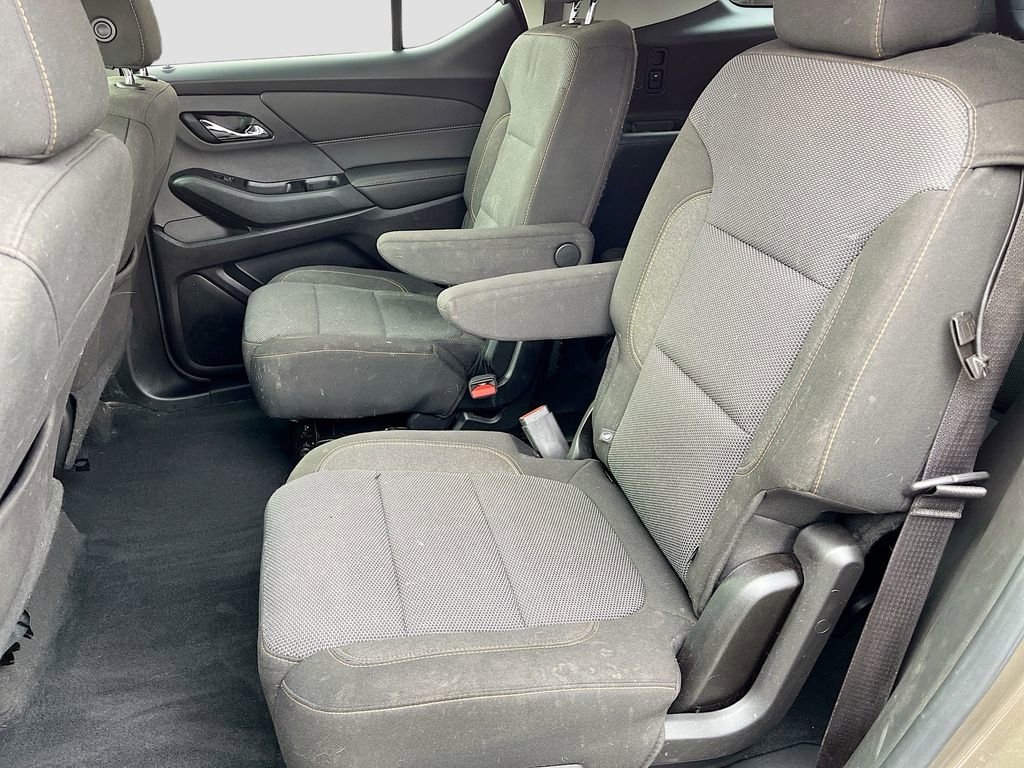 Used 2020 Chevrolet Traverse LT image 24