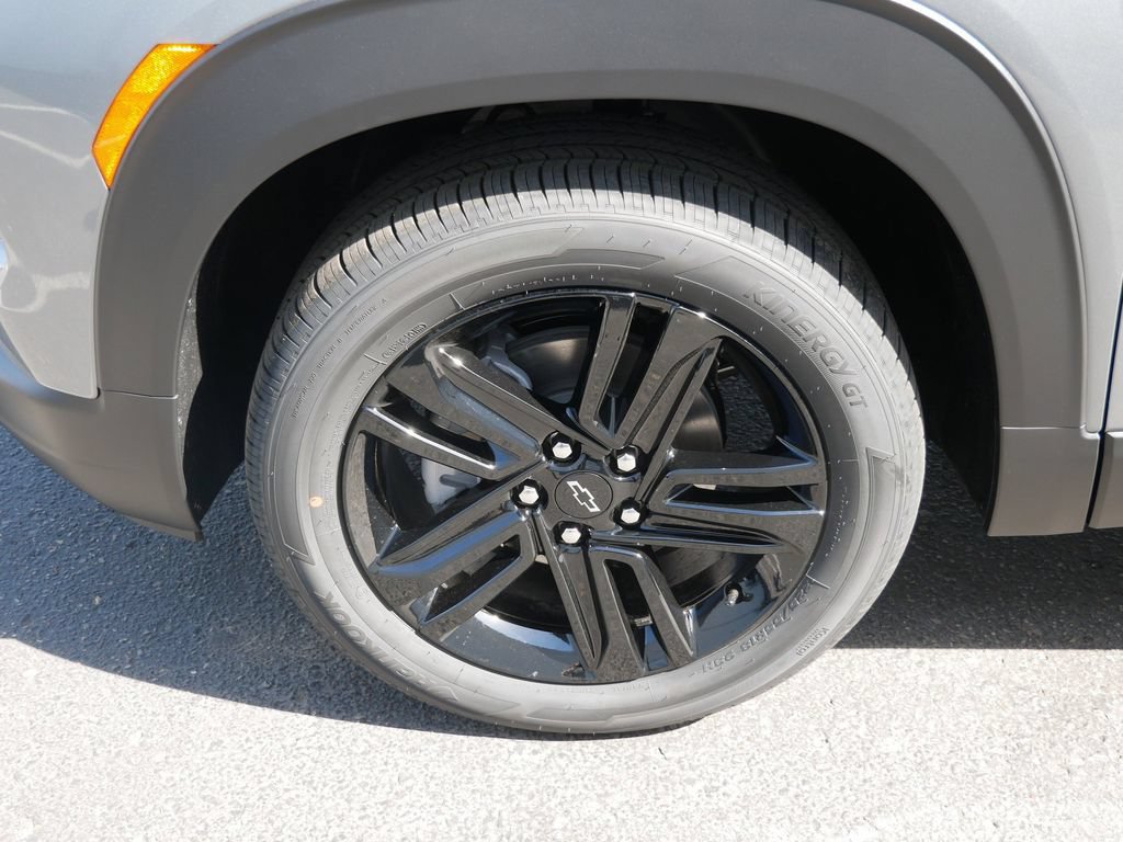 New 2026 Chevrolet TrailBlazer LT w/ Midnight Edition AWD/4WD image 12