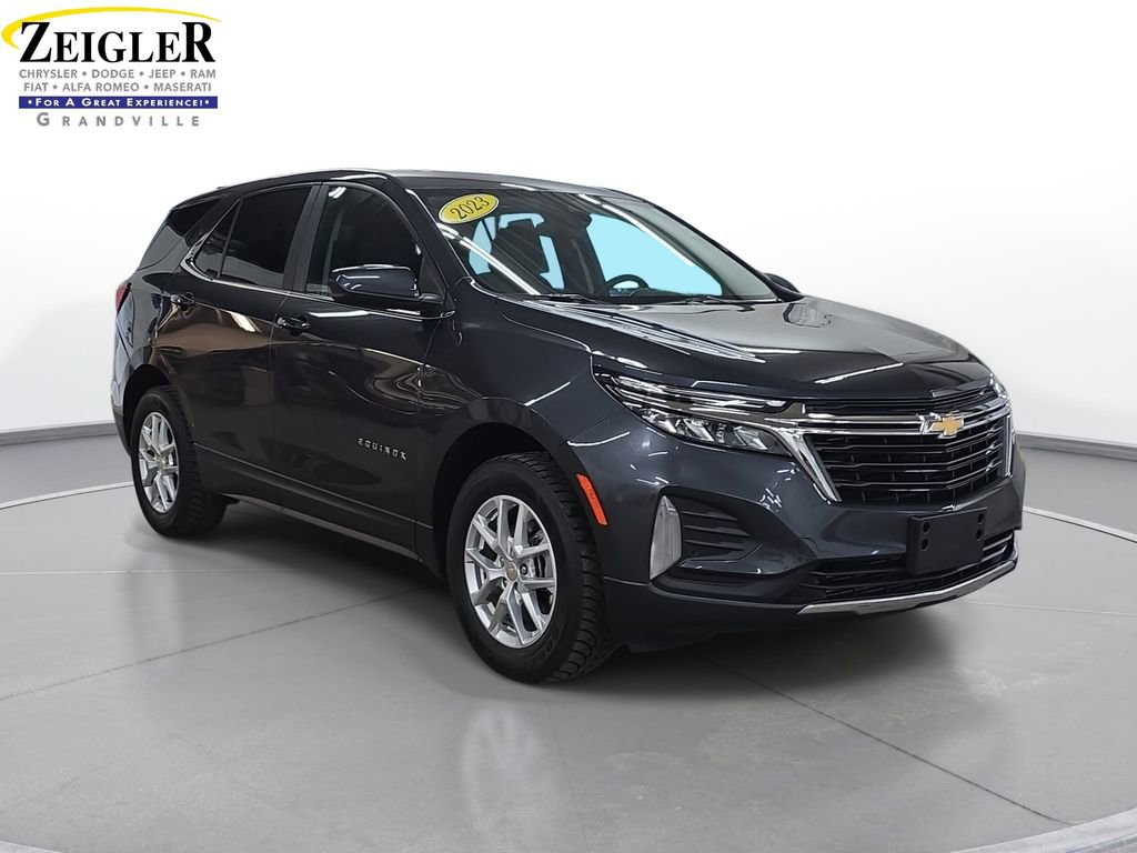 Used 2023 Chevrolet Equinox LT w/ Driver Convenience Package AWD/4WD image 3