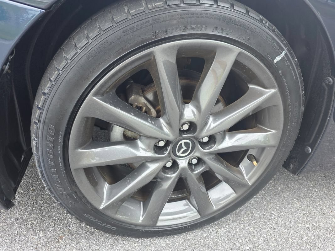 Used 2018 MAZDA MAZDA3 Touring FWD image 32