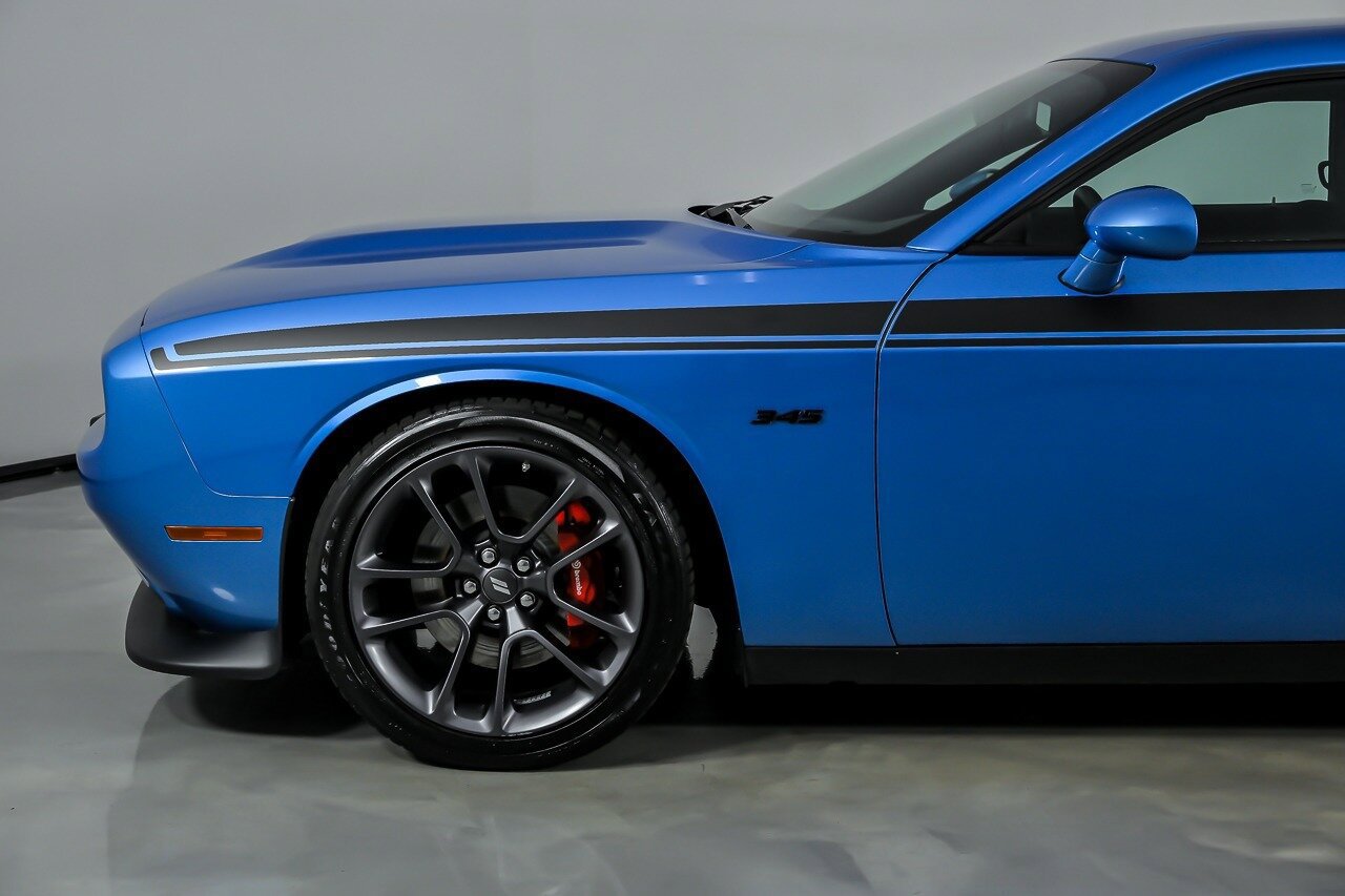 Used 2023 Dodge Challenger R/T w/ Performance Handling Group RWD image 7
