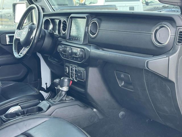 Used 2020 Jeep Wrangler Unlimited Sahara image 24