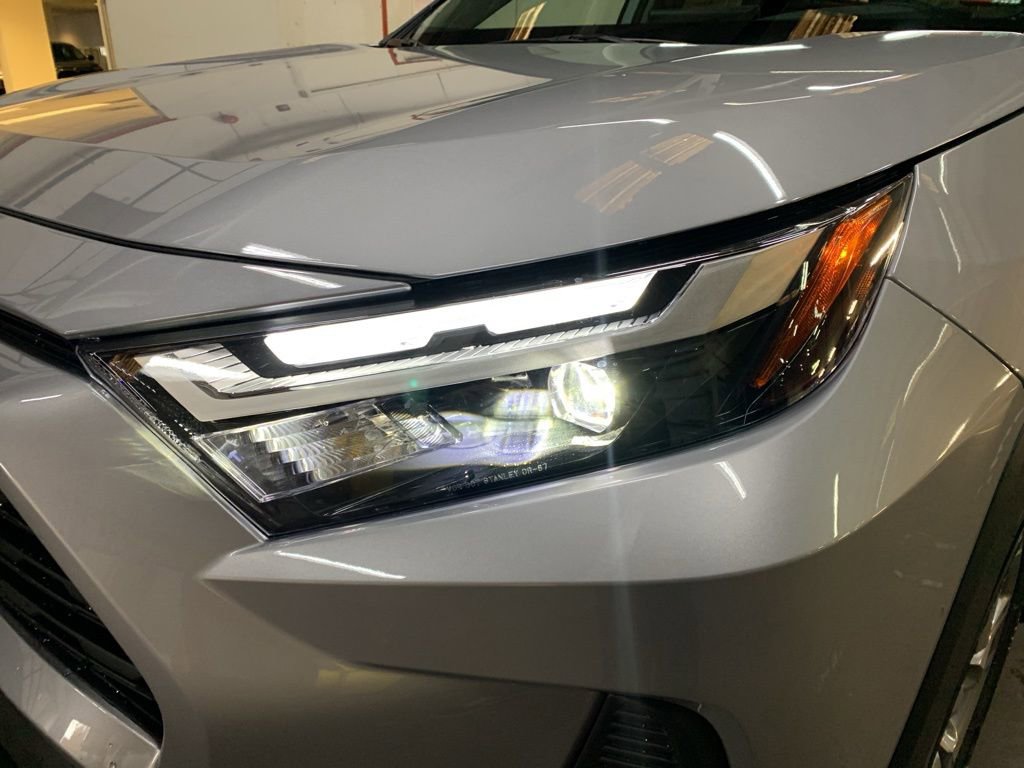 New 2025 Toyota RAV4 XLE image 29