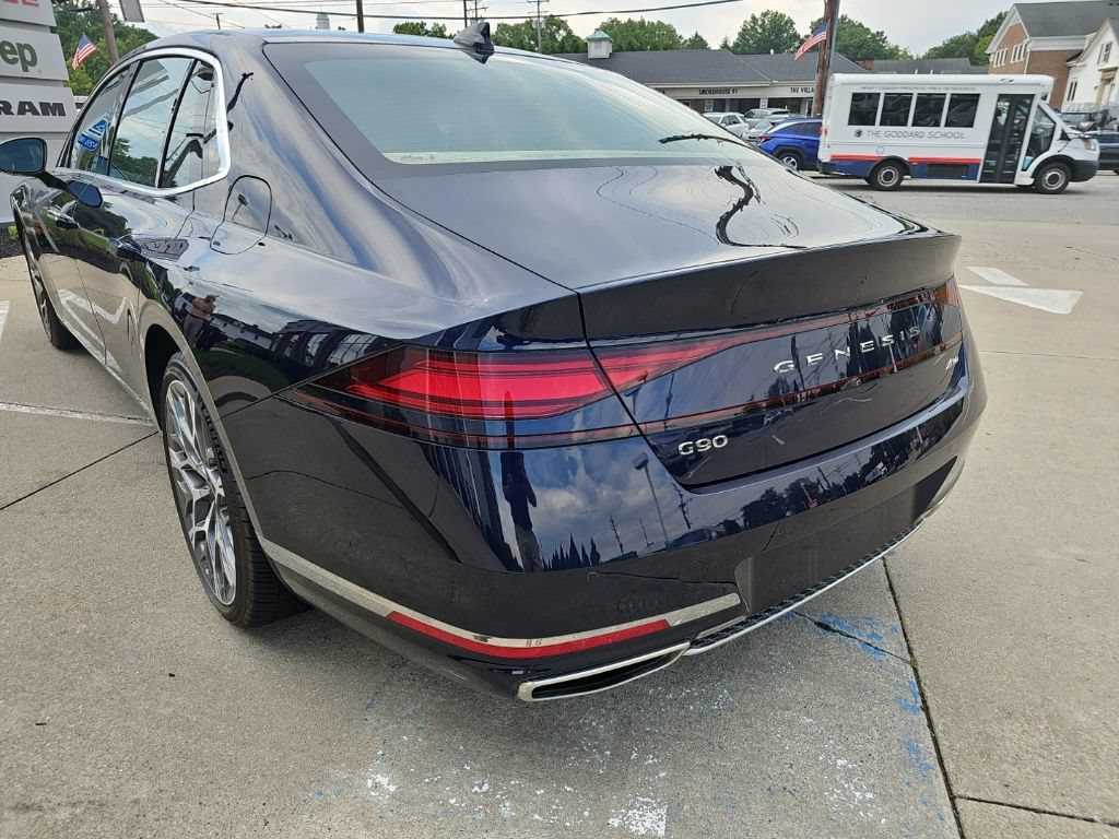 Used 2024 Genesis G90 3.5T AWD/4WD image 15