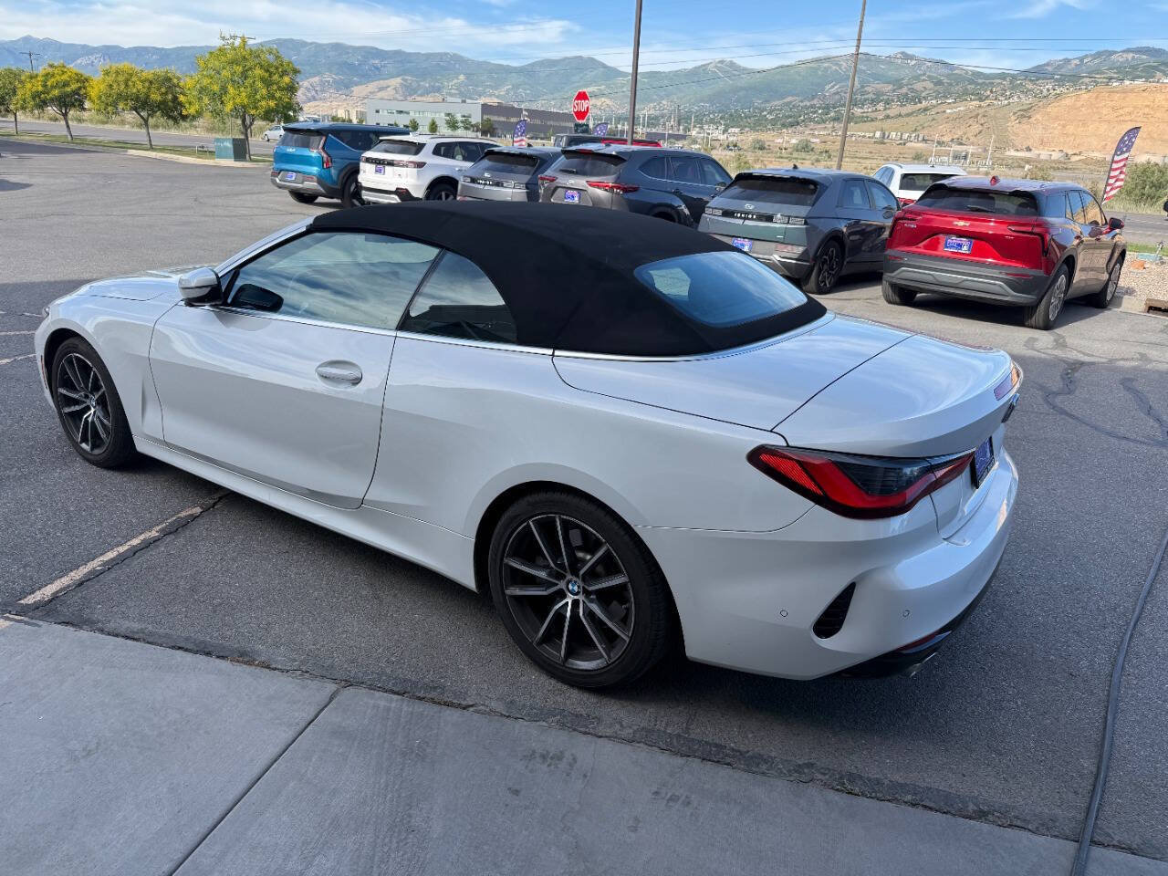 Used 2025 BMW 430i Convertible w/ Premium Package RWD image 40