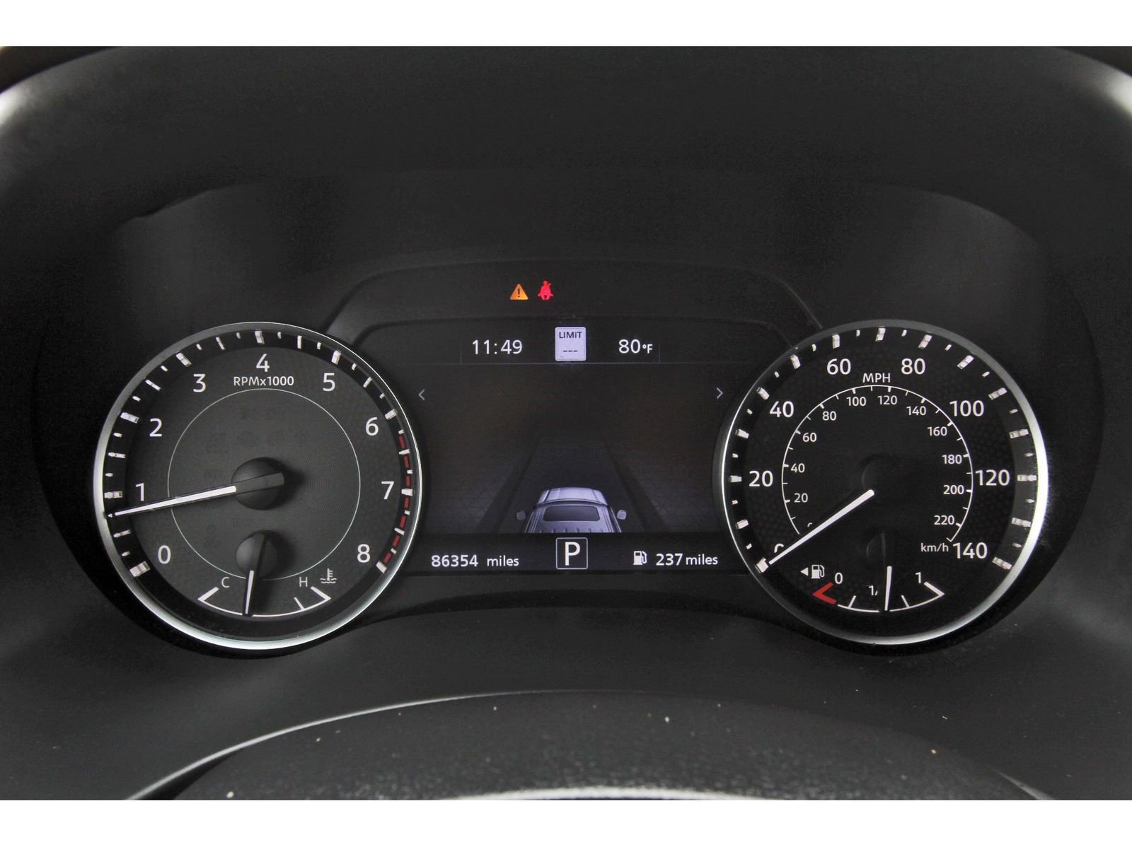 Used 2022 Nissan Armada Platinum w/ Captain's Chairs Package RWD image 19