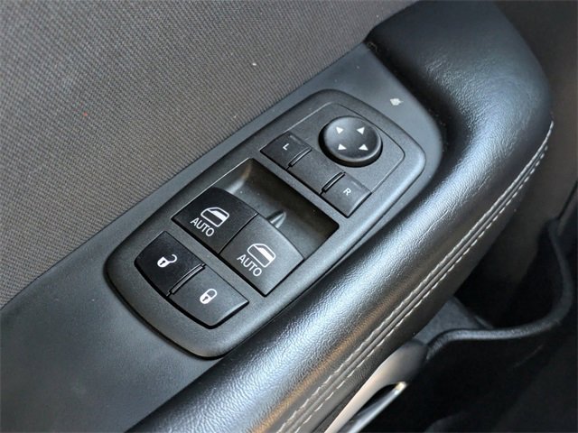 Used 2022 Dodge Challenger SXT image 26