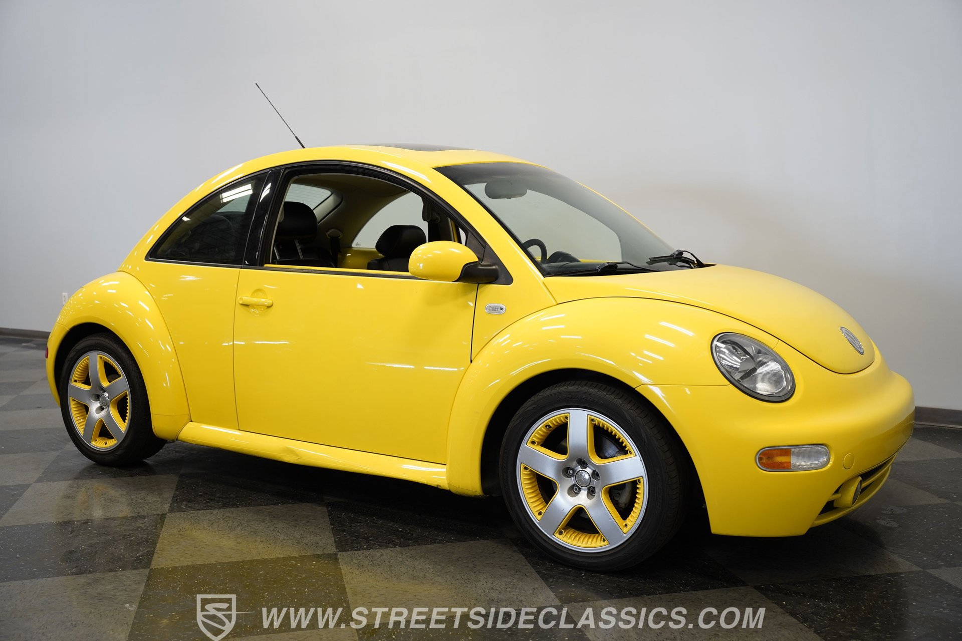 Used 2002 Volkswagen Beetle GLS FWD image 16