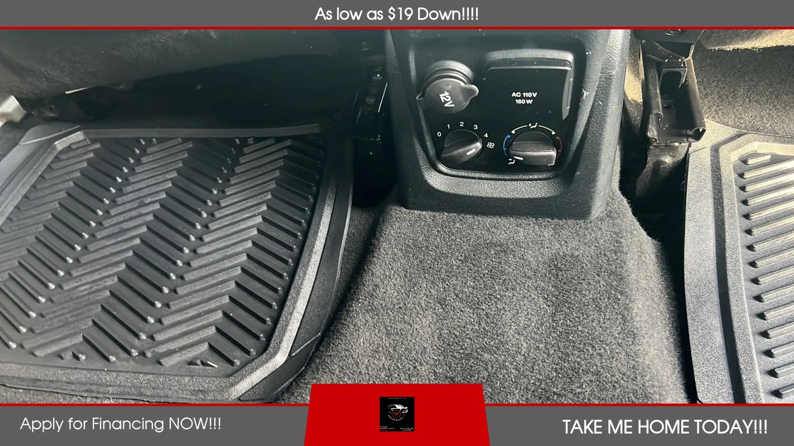 Used 2019 Ford Transit Connect XLT FWD image 12