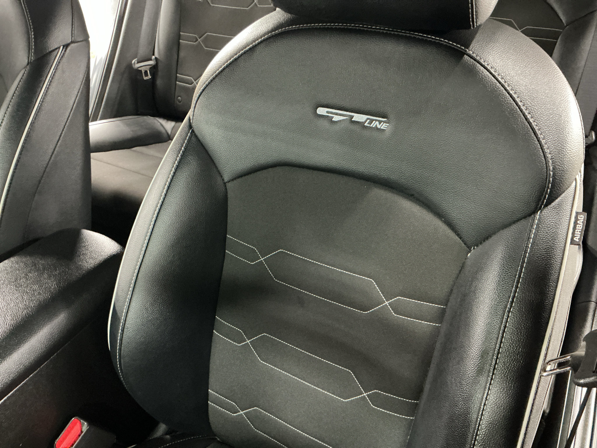 Used 2023 Kia Forte GT-Line w/ GT-Line Premium Package FWD image 29