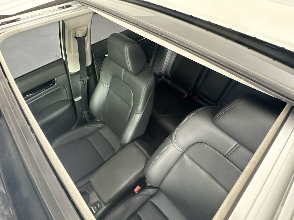 Used 2024 Honda Civic Touring image 25