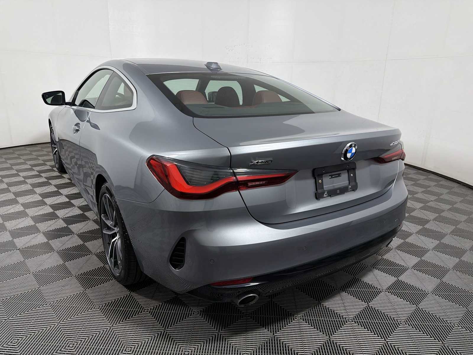 Used 2024 BMW 430i xDrive Coupe w/ Convenience Package AWD/4WD image 5