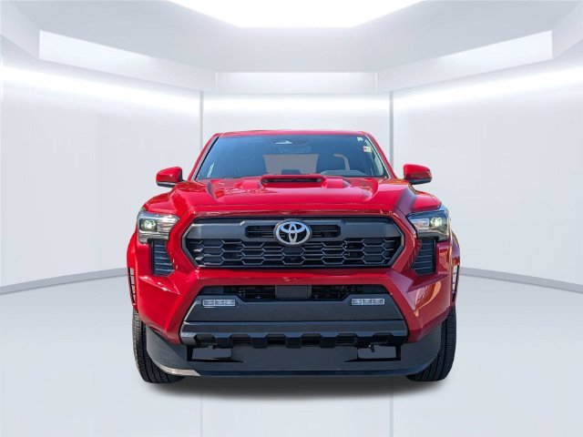Certified 2025 Toyota Tacoma TRD Sport AWD/4WD image 13