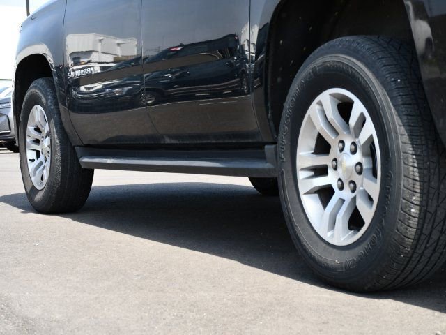 Used 2018 Chevrolet Suburban LT image 9