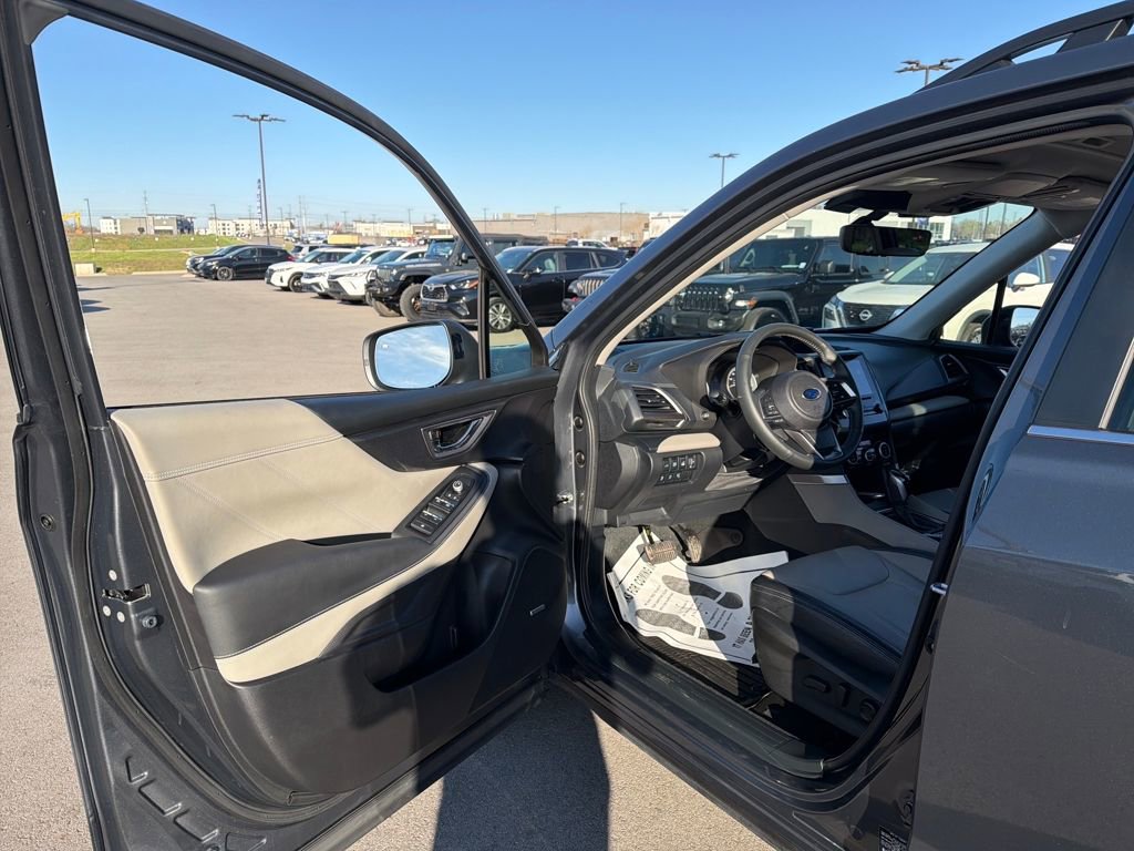Used 2023 Subaru Forester Limited image 21