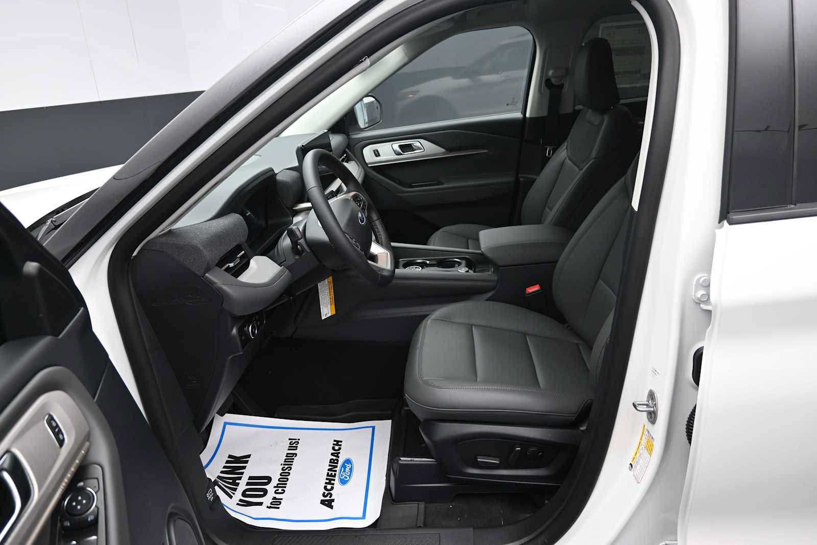 New 2026 Ford Explorer Active w/ Active Comfort Package AWD/4WD image 30
