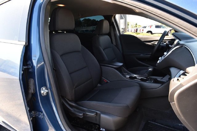 Used 2024 Chevrolet Malibu RS FWD image 19