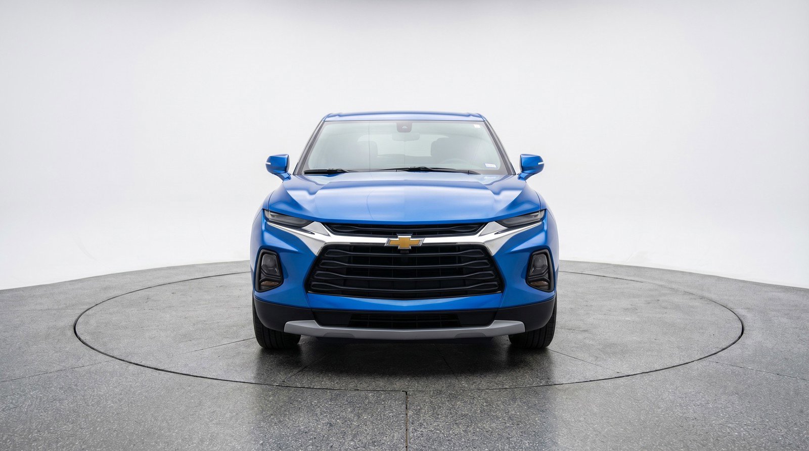 Used 2025 Chevrolet Blazer LT image 2