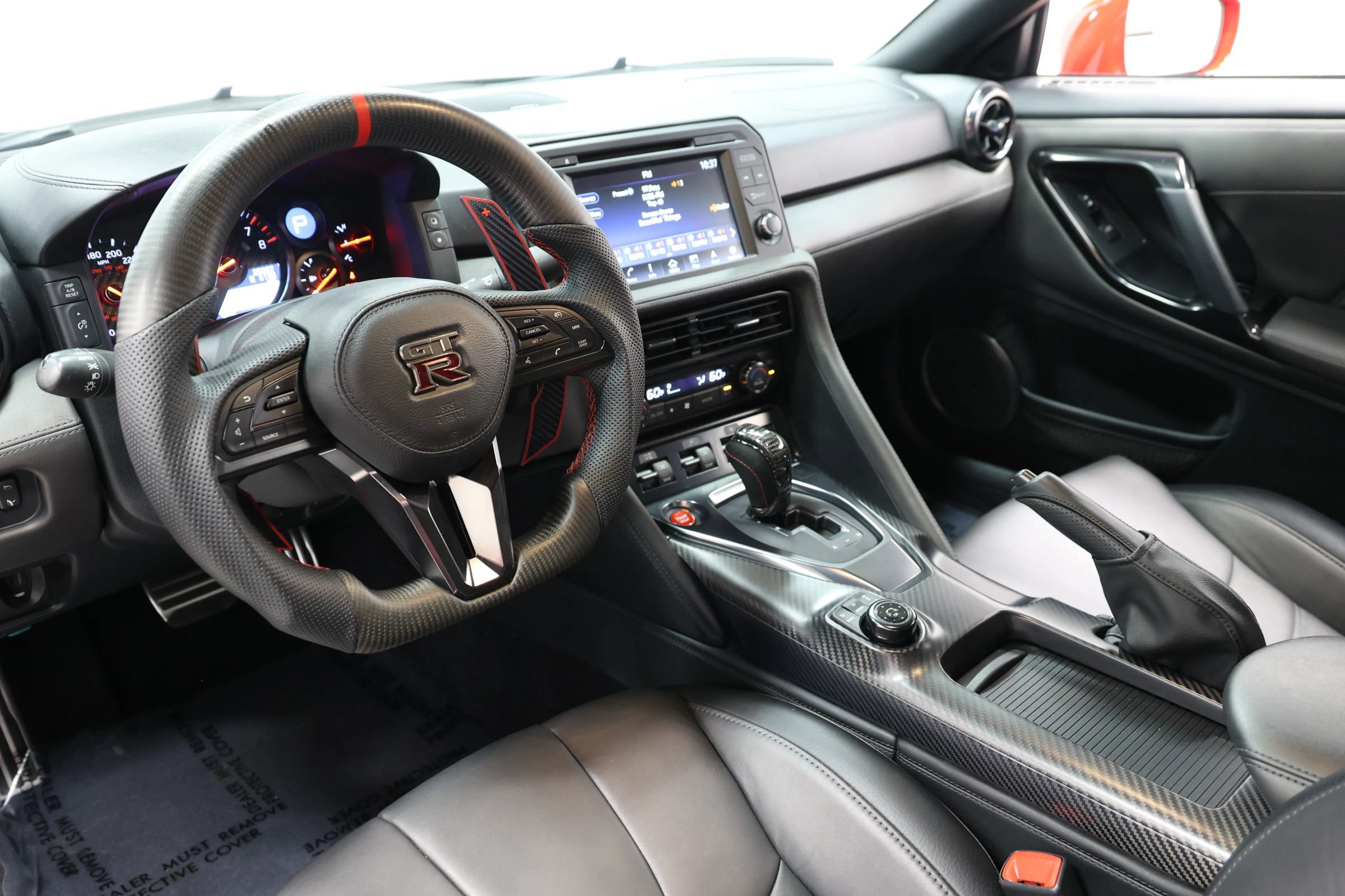 Used 2019 Nissan GT-R Premium w/ Premium Interior Package AWD/4WD image 43