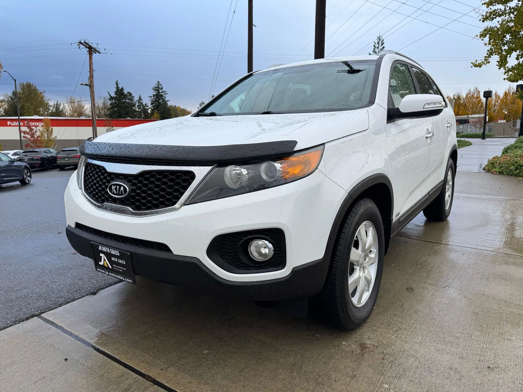 Used 2013 Kia Sorento LX w/ Convenience Pkg image 4