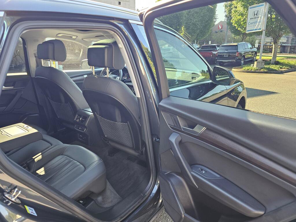Used 2023 Audi Q5 2.0T Premium AWD/4WD image 14
