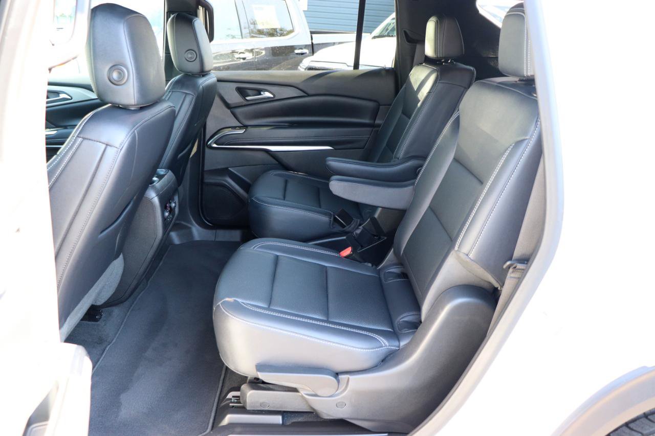Used 2026 Chevrolet Traverse LT AWD/4WD image 12