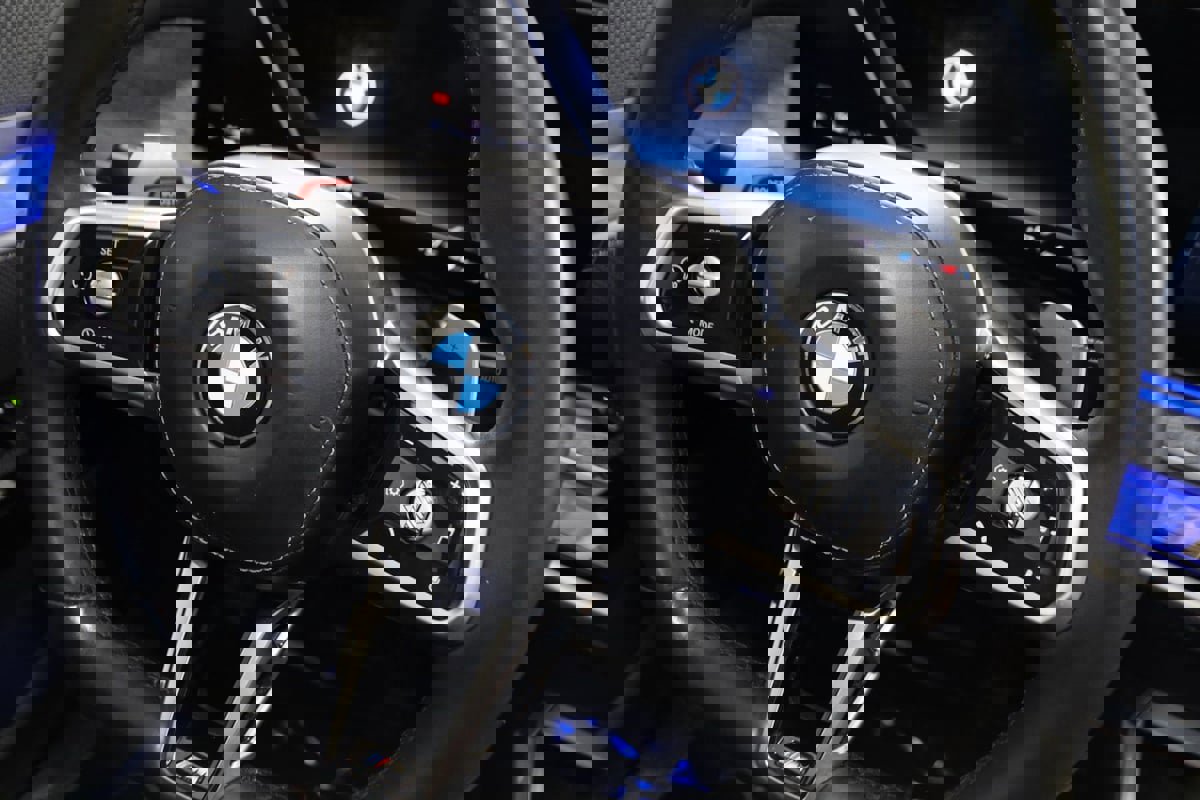 Used 2023 BMW 760i xDrive image 51