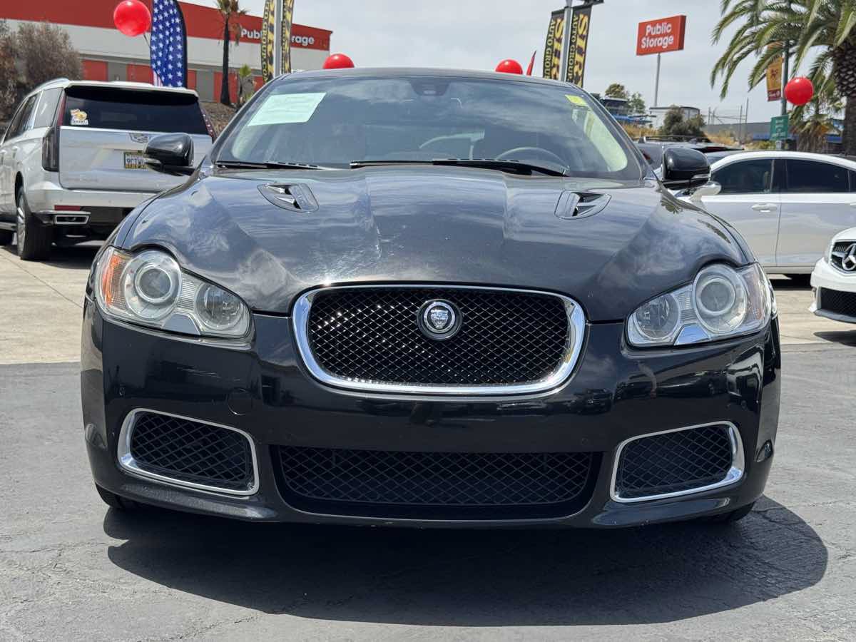 Used 2011 Jaguar XF R RWD image 5