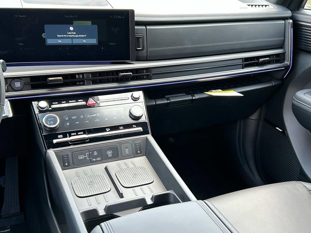 New 2025 Hyundai Santa Fe Calligraphy FWD image 29