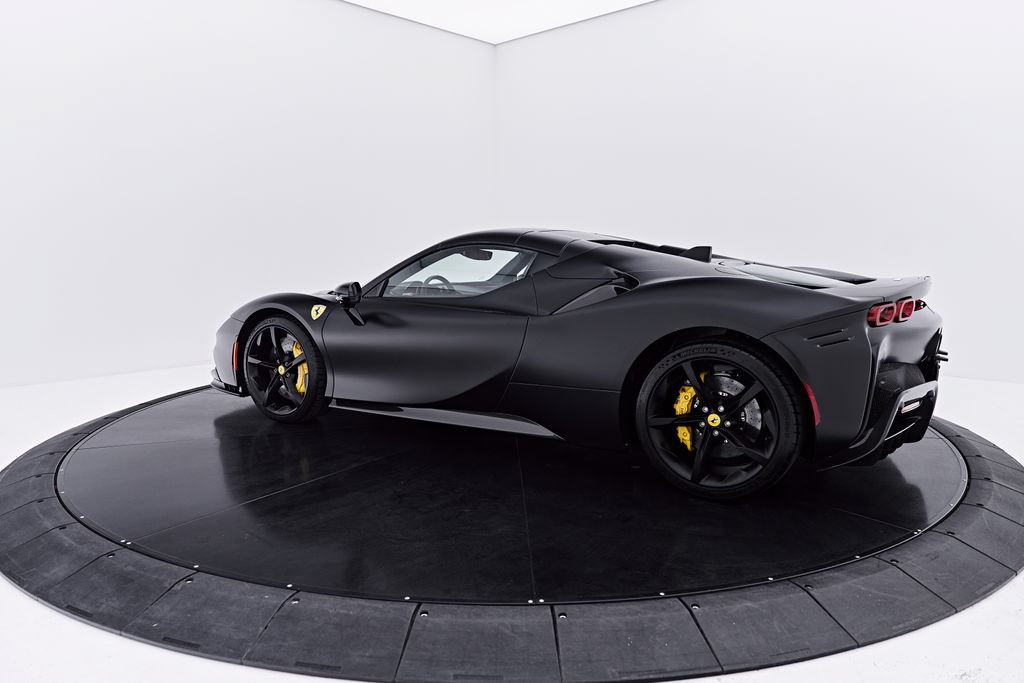 Used 2024 Ferrari SF90 Spider AWD/4WD image 16
